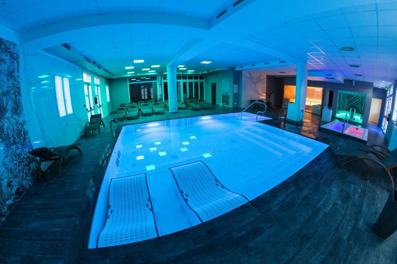 Hotel Formula & Puravita Spa Rosolina Exterior photo